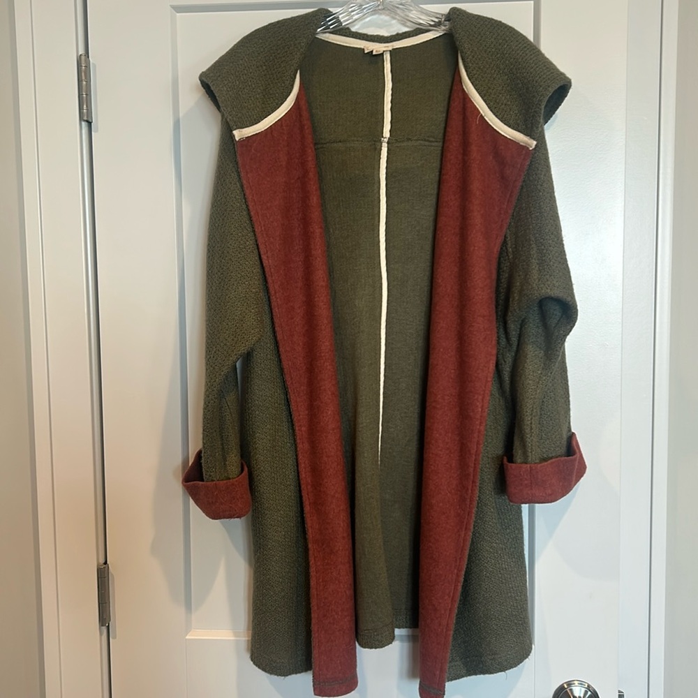 Hem and Thread hooded olive green and terra cotta accents jacket. Size M/L.